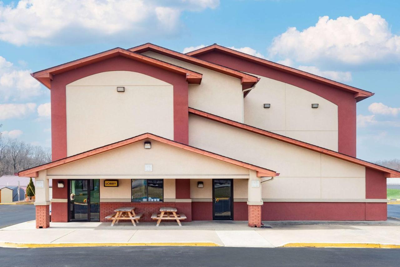 Super 8 By Wyndham Waynesburg Hotell Exteriör bild