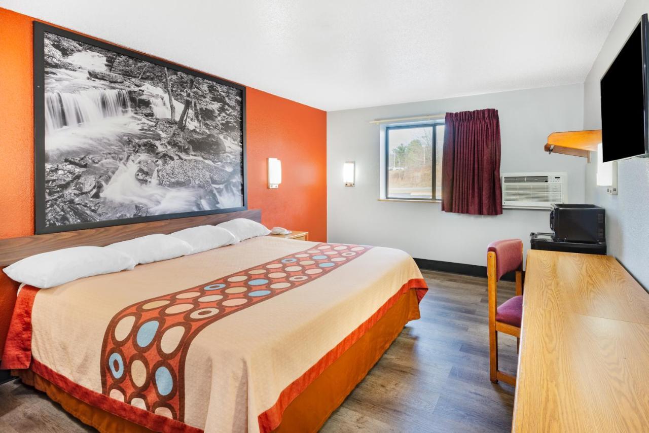 Super 8 By Wyndham Waynesburg Hotell Exteriör bild